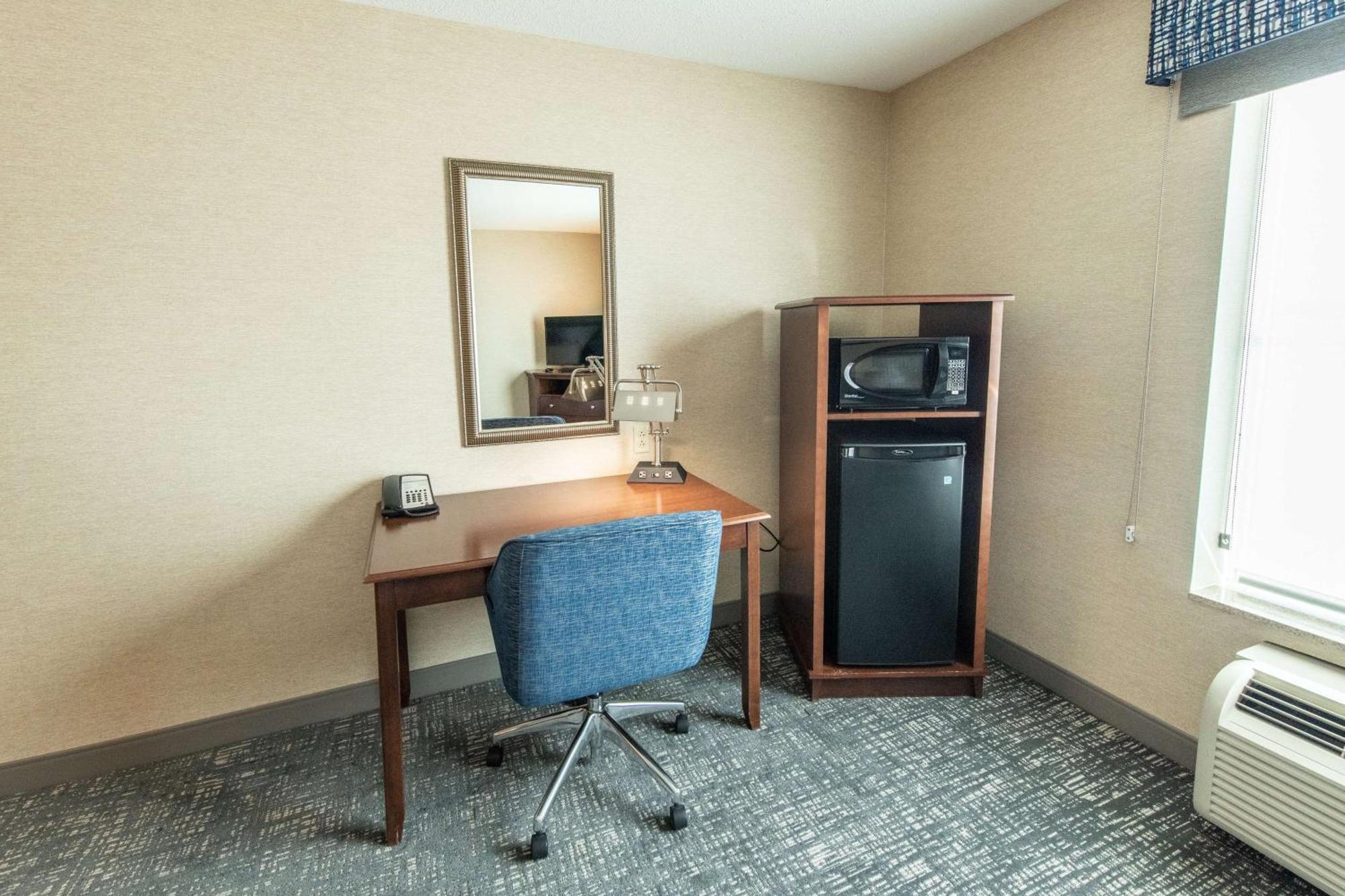 Hampton Inn Presque Isle Buitenkant foto
