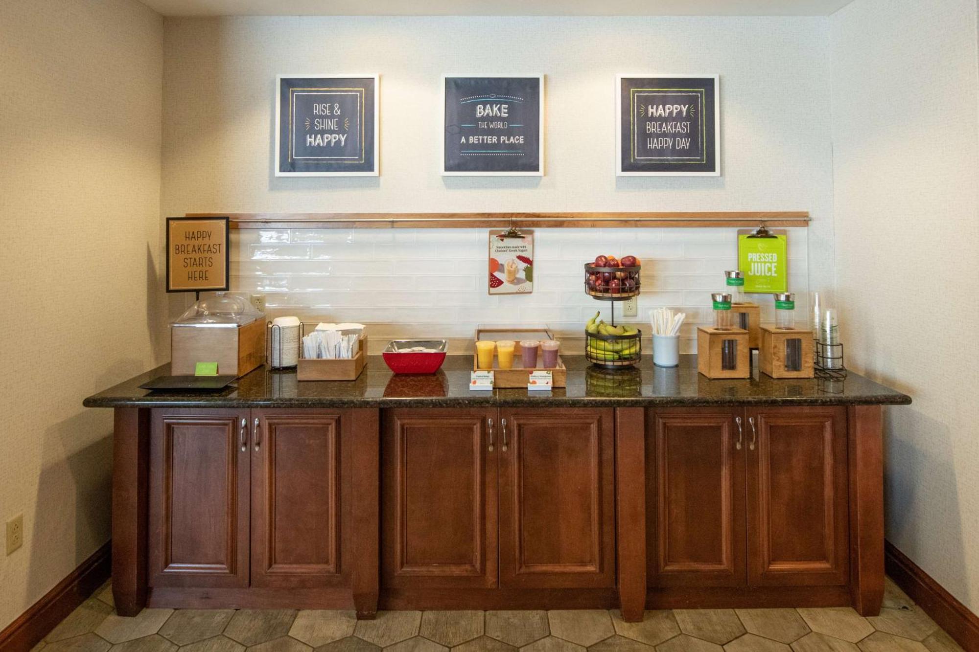 Hampton Inn Presque Isle Buitenkant foto